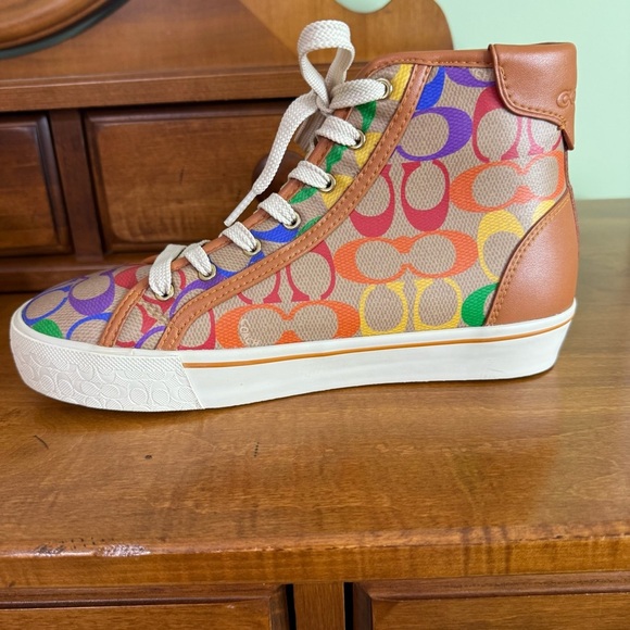 NEW Coach Citysole High Top Platform Sneaker Rainbow Signature size  7.5 y2k - Picture 5 of 10